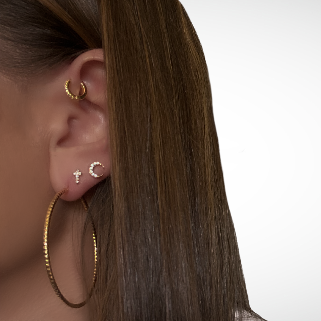 Puces d’Oreilles CROIX – Plaqué or 18 carats & oxydes | Assara Bijoux