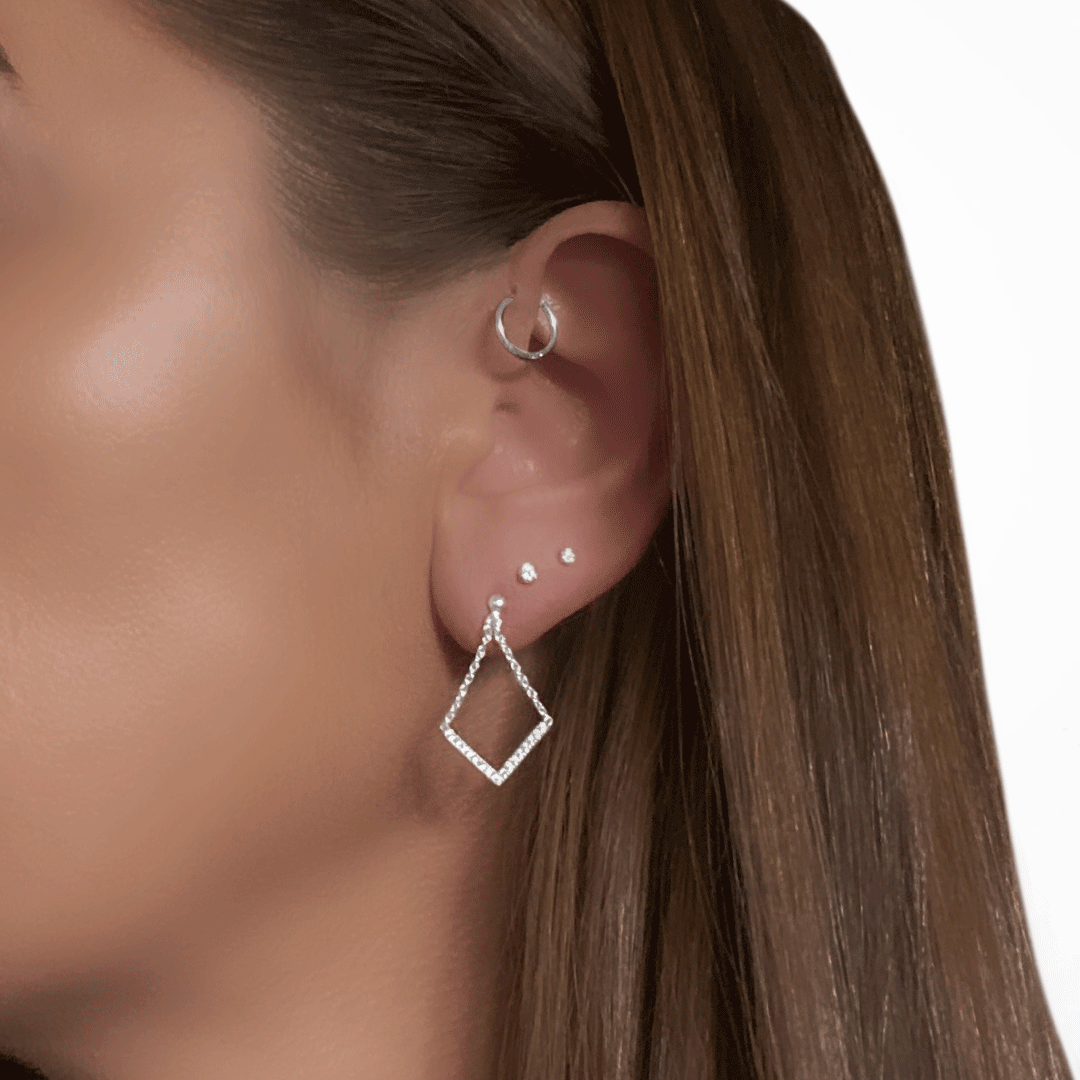 Piercing Oreille Zircones Carré